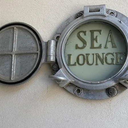 Magnifique T2 En Bord De Le Lavandou