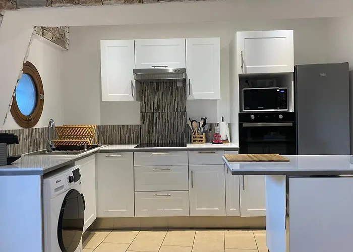 Magnifique T2 En Bord De Lägenhet Le Lavandou